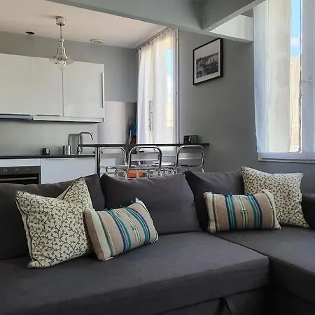 Le Bourbon アパート ボルドー