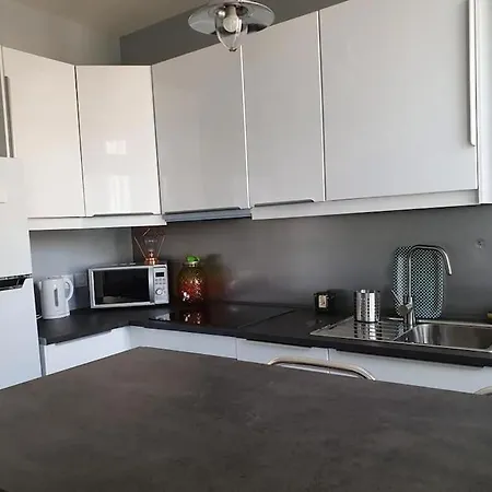 Le Bourbon Apartment